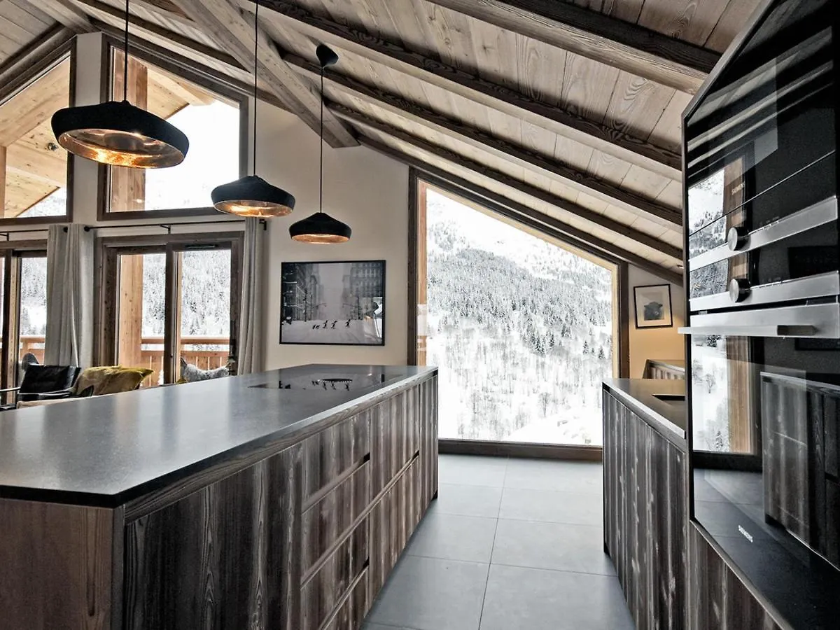Penthouse Luxueux Avec 5 Chambres Et Conciergerie 5* A Meribel - Fr-1-613-29 0*,  France
