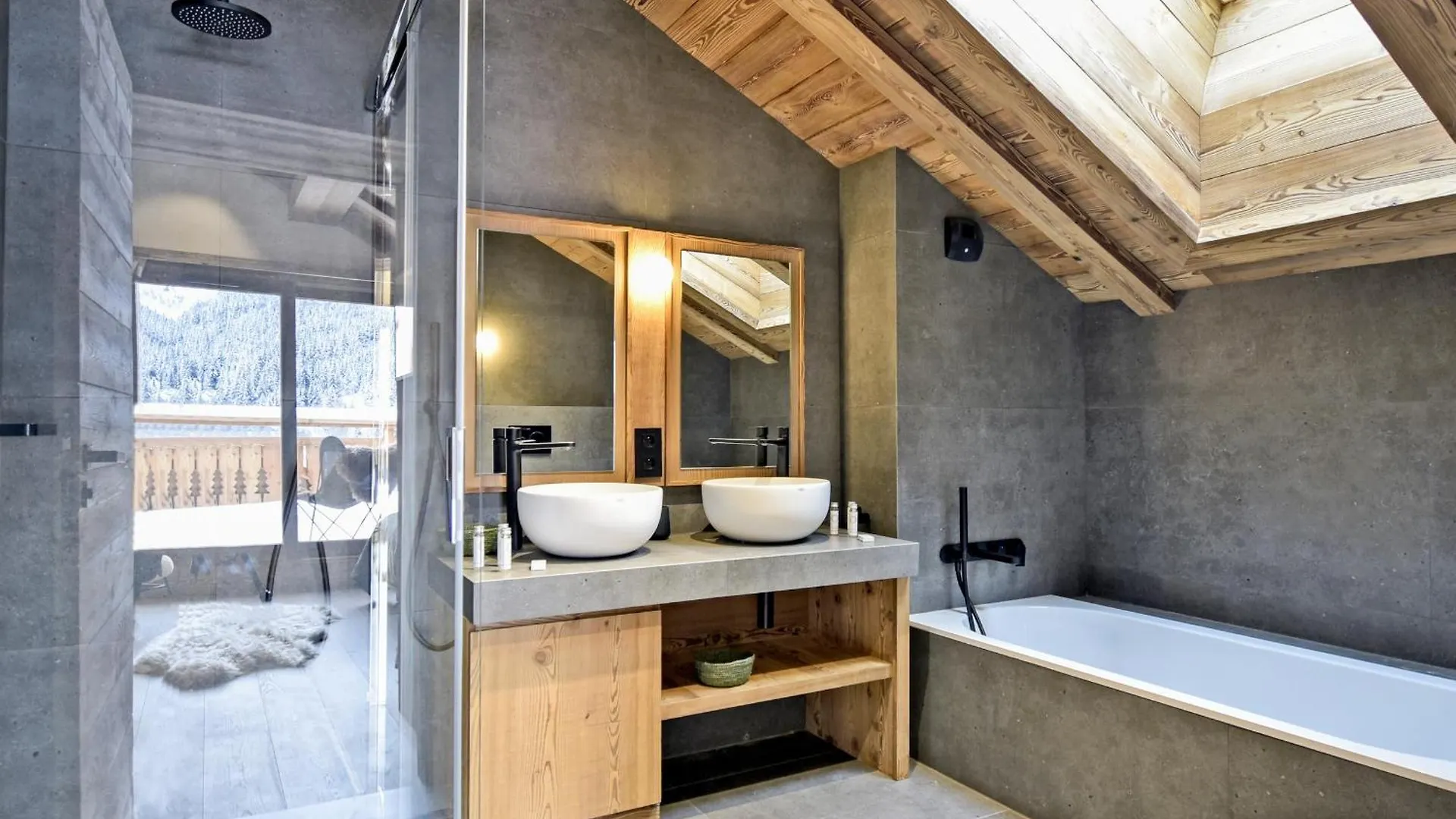 Penthouse Luxueux Avec 5 Chambres Et Conciergerie 5* A Meribel - Fr-1-613-29